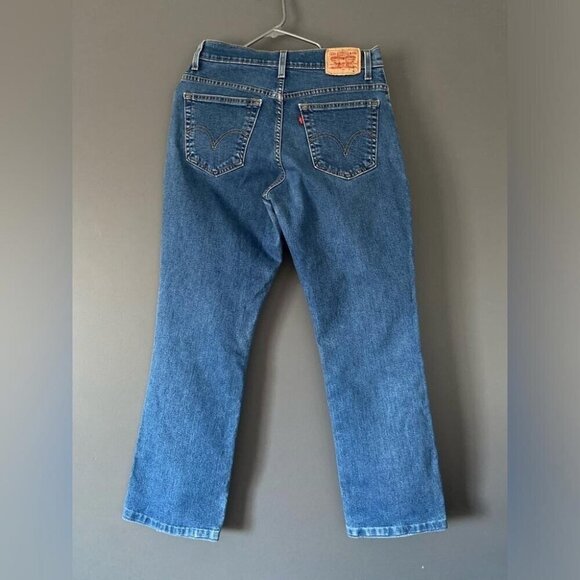 Levi’s Vintage Look Bootcut Jeans Mid-Rise Sz 8M Straight Classic - Picture 4 of 13